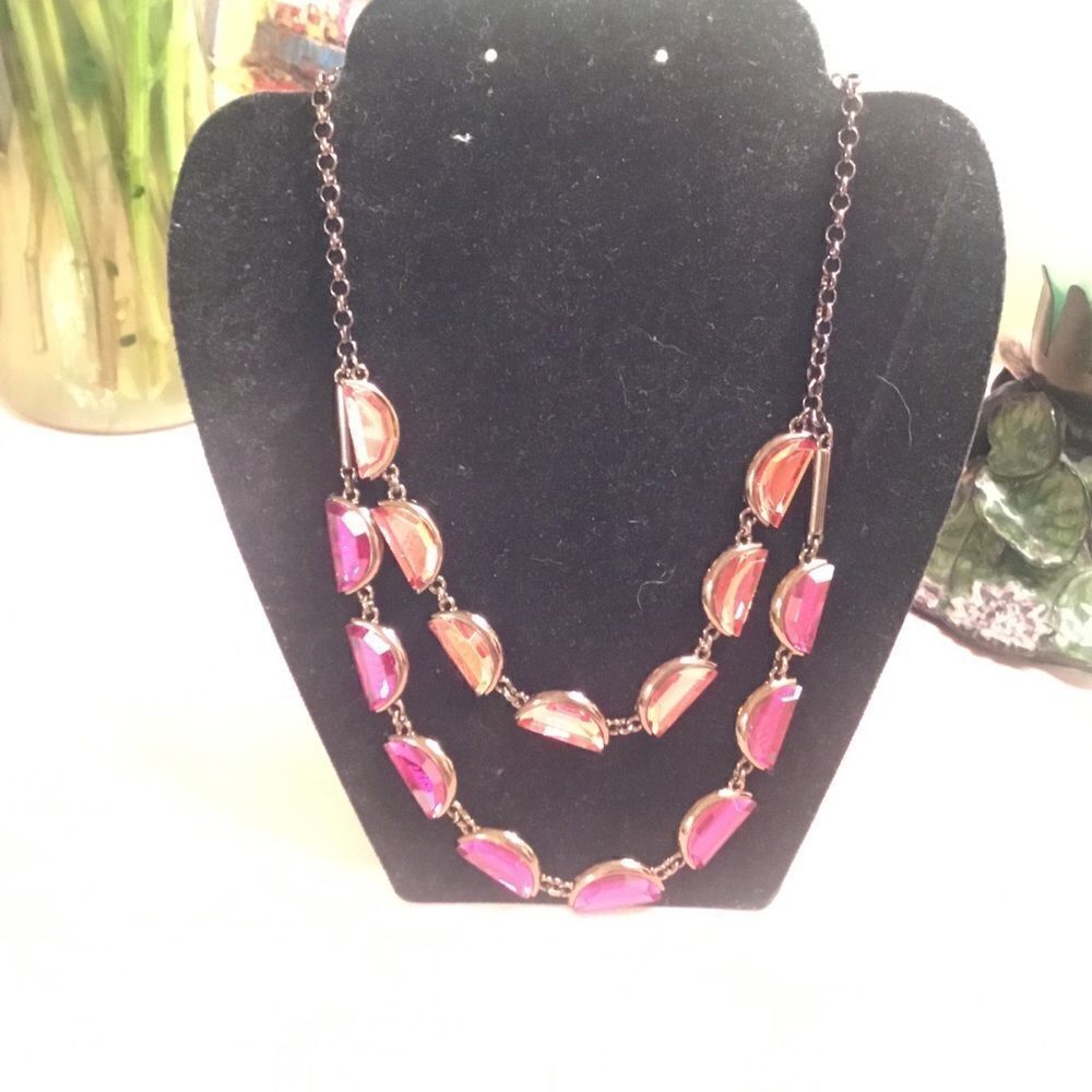 Nwt Coldwater Creek Peach Pink Crescent Necklace 18$